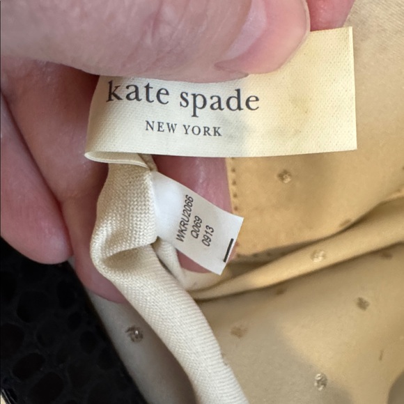 Kate Spade black glossy goat leather snake embossed frame clutch crossbody EUC - Picture 6 of 11